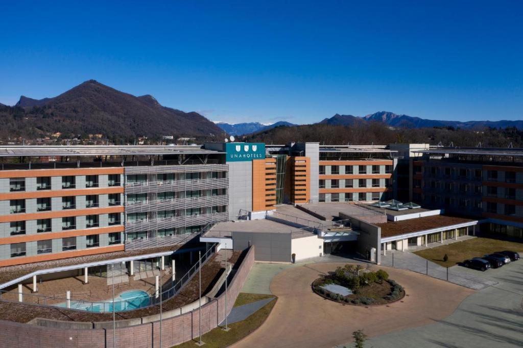 Unahotels Varèse Extérieur photo