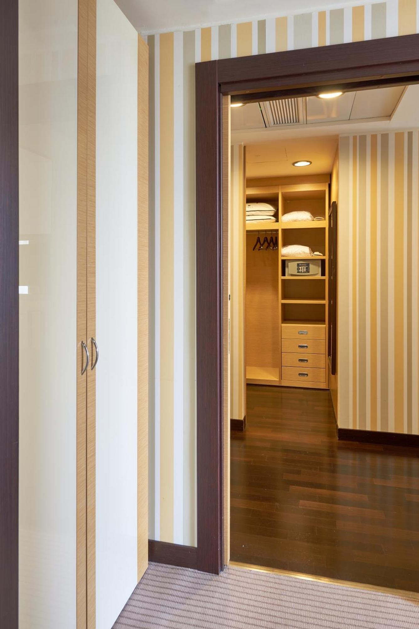 Unahotels Varèse Extérieur photo
