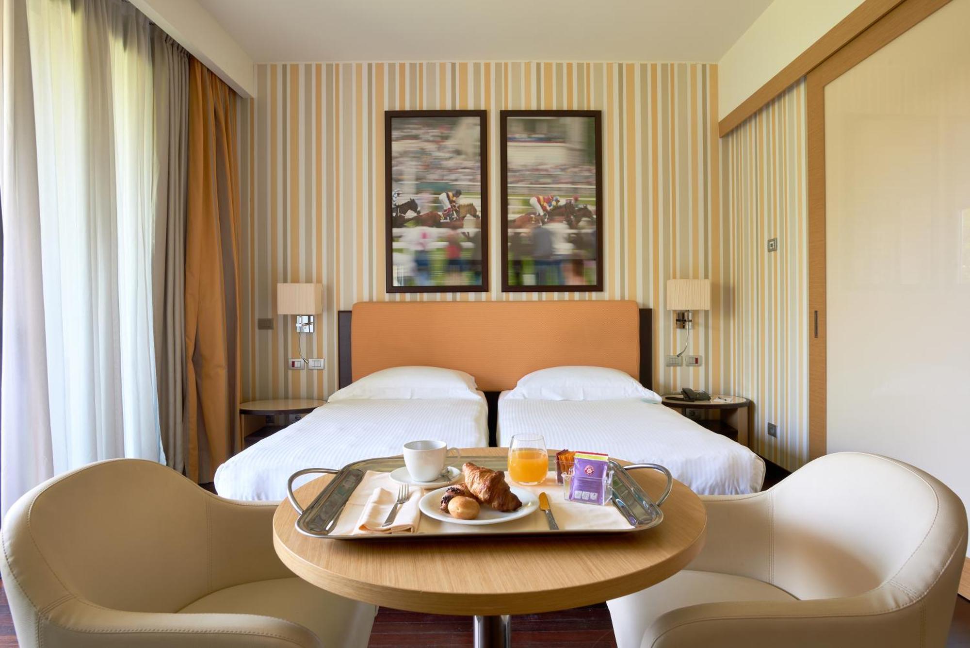 Unahotels Varèse Extérieur photo