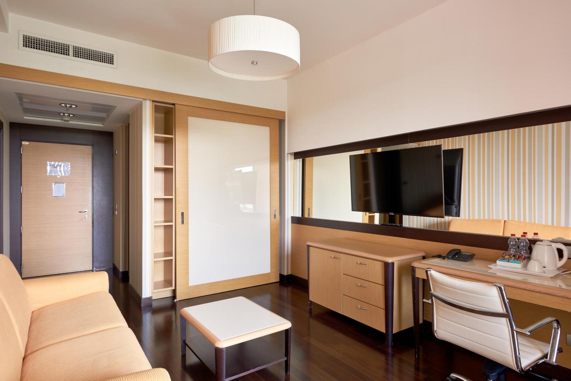 Unahotels Varèse Extérieur photo