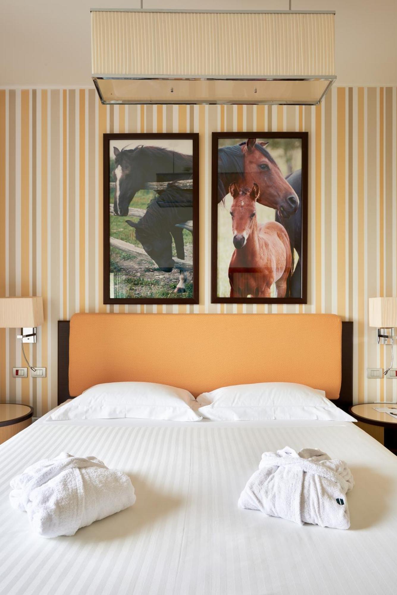 Unahotels Varèse Extérieur photo