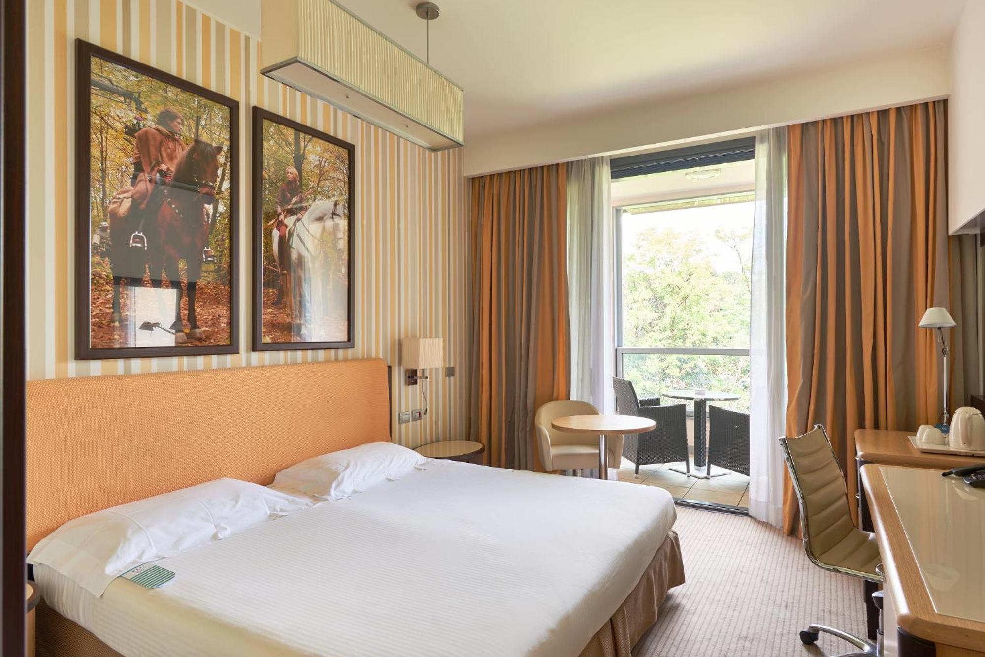 Unahotels Varèse Extérieur photo