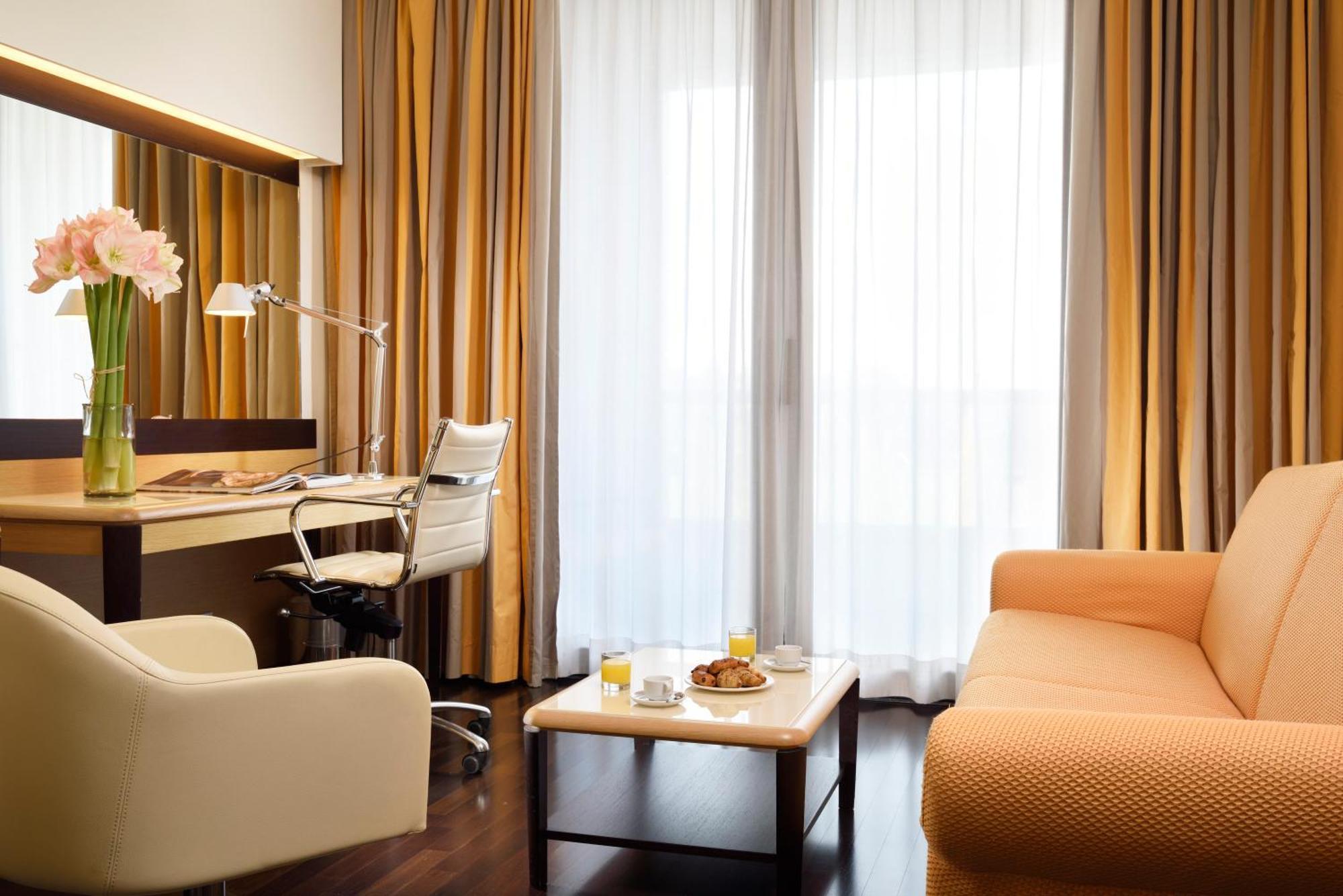Unahotels Varèse Extérieur photo