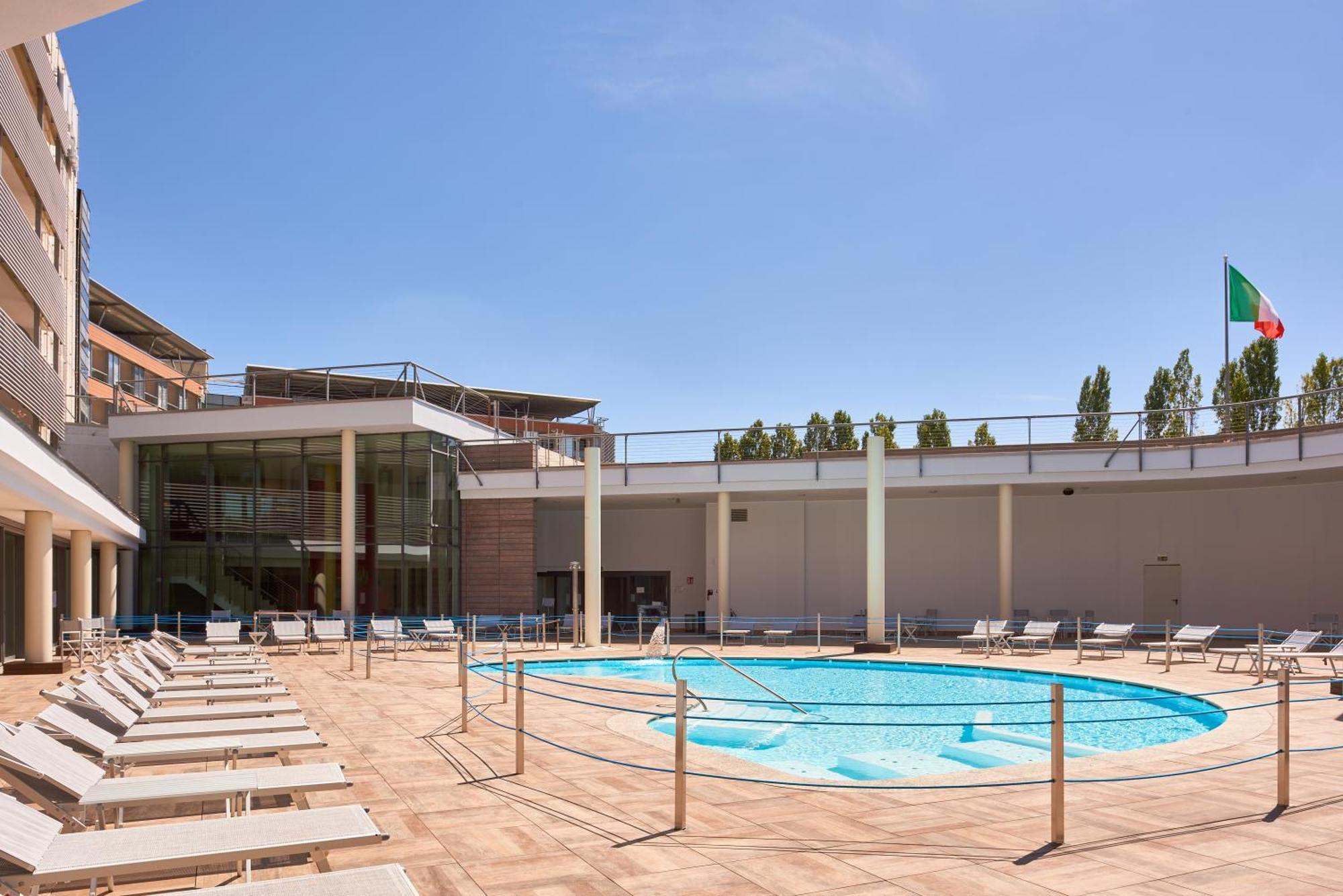Unahotels Varèse Extérieur photo